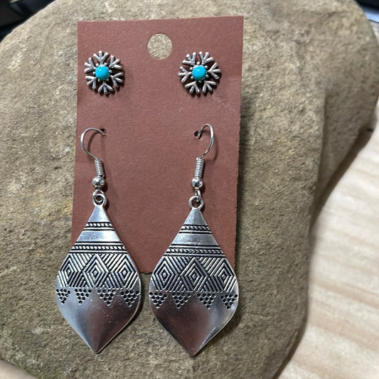 Earrings - 16